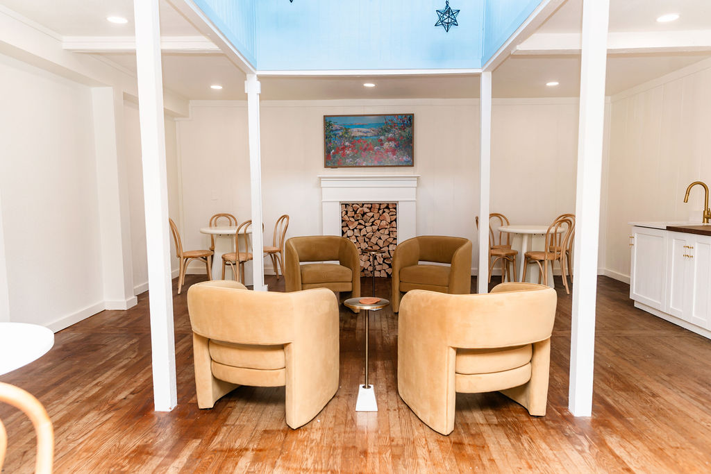 Leigh's — Venue work, photo 2 of 6