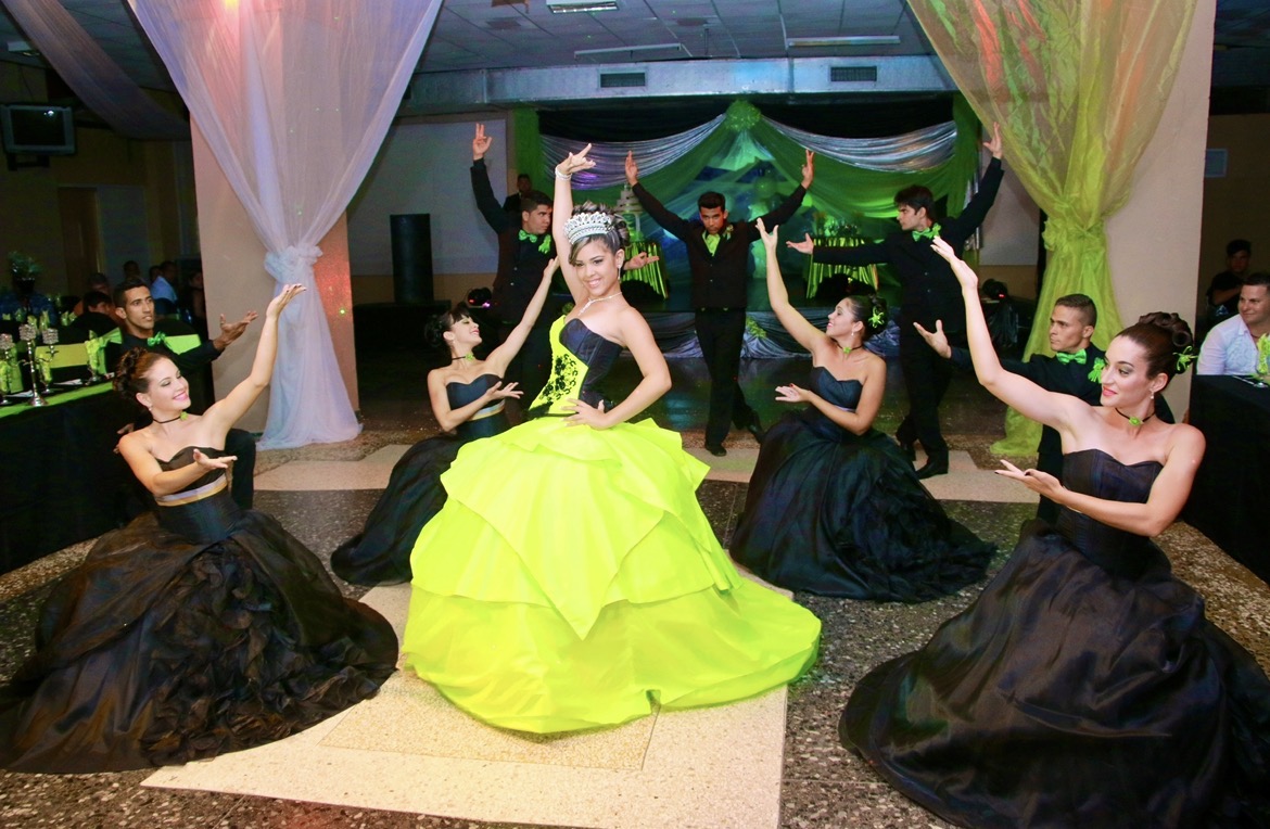 Caeliz Entertainment — Live Music work, photo 5 of 6